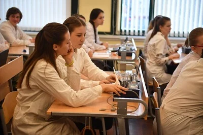 Роботы и изменение ДНК. В московских школах изучают науку изнутри