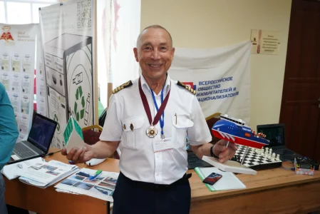 Инновационный ледокол «ПОМОР-ВОИР»